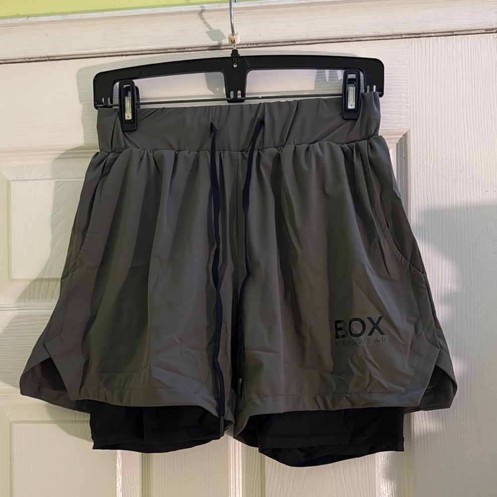 NWT MEN’s BOXMensWear double layer sport short size SMALL (30-32)